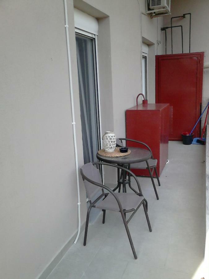 Vasiliki'S Apartment 卡兰巴卡 外观 照片